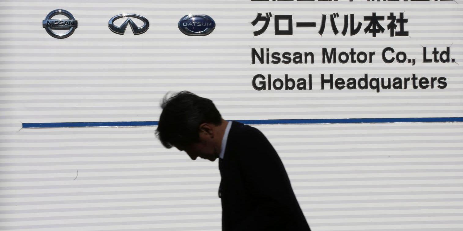 Biltillverkaren Nissan sänker sin prognos för helåret. Arkivbild.