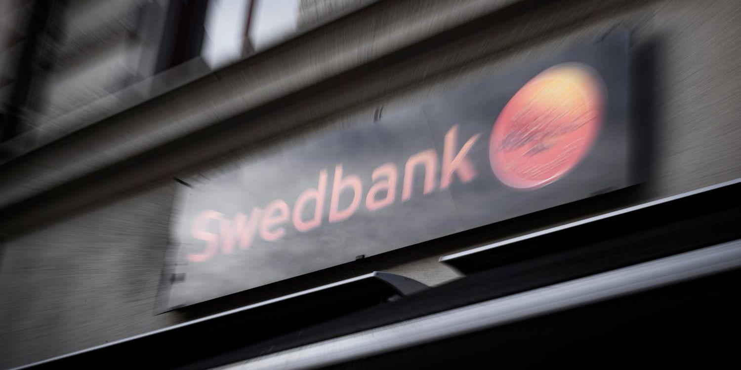 Rekordmånga vill köpa Swedbankaktier.