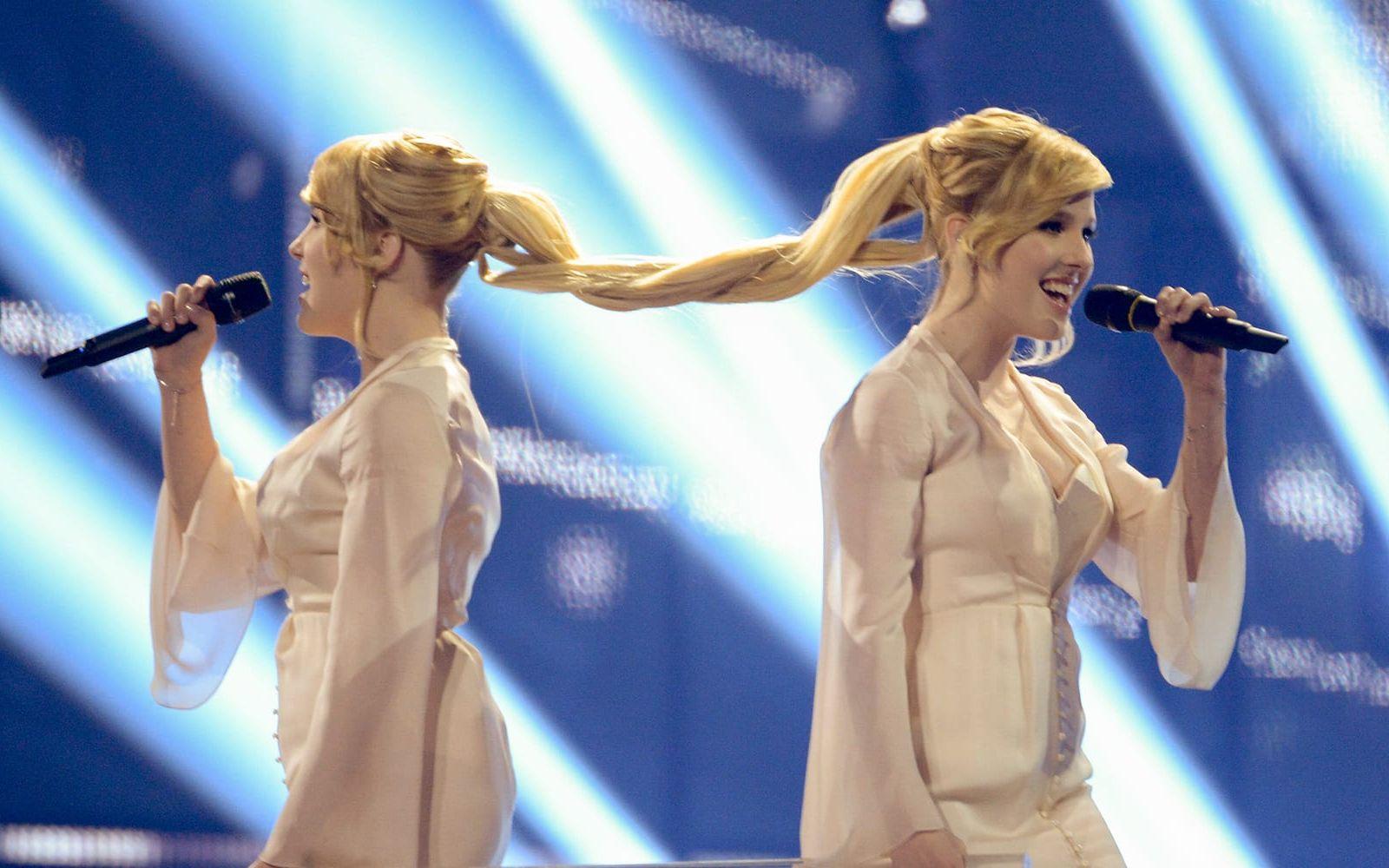<strong>#16 Ryssland 2014: Tolmachevy Sisters, ”Shine”.</strong> I Eurovision är det ”more is more” som gäller många gånger. Och om man skickar tvillingar till tävlingen så ska det utnyttjas till max. Det är Tolmachevy-systrarna ett bevis på. Foto: TT