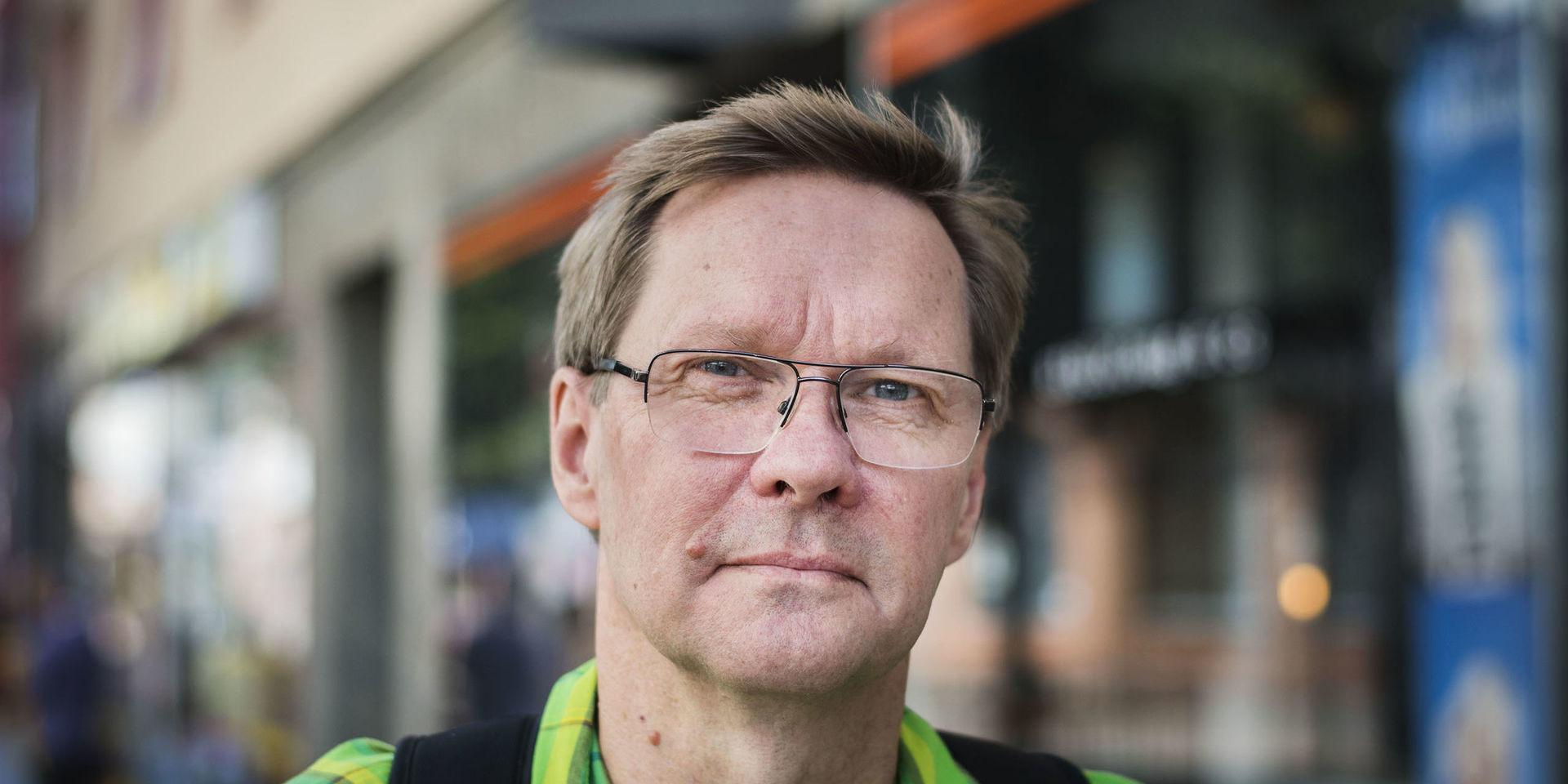 Jarmo Uusitalo , MP , Politikerporträtt