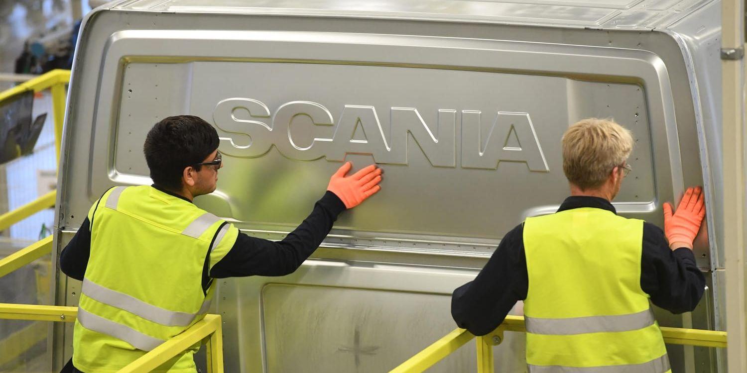 Börsnoteringen av Traton, med bland annat Scania och MAN, läggs på is av ägaren Volkswagen (VW). Arkivbild.