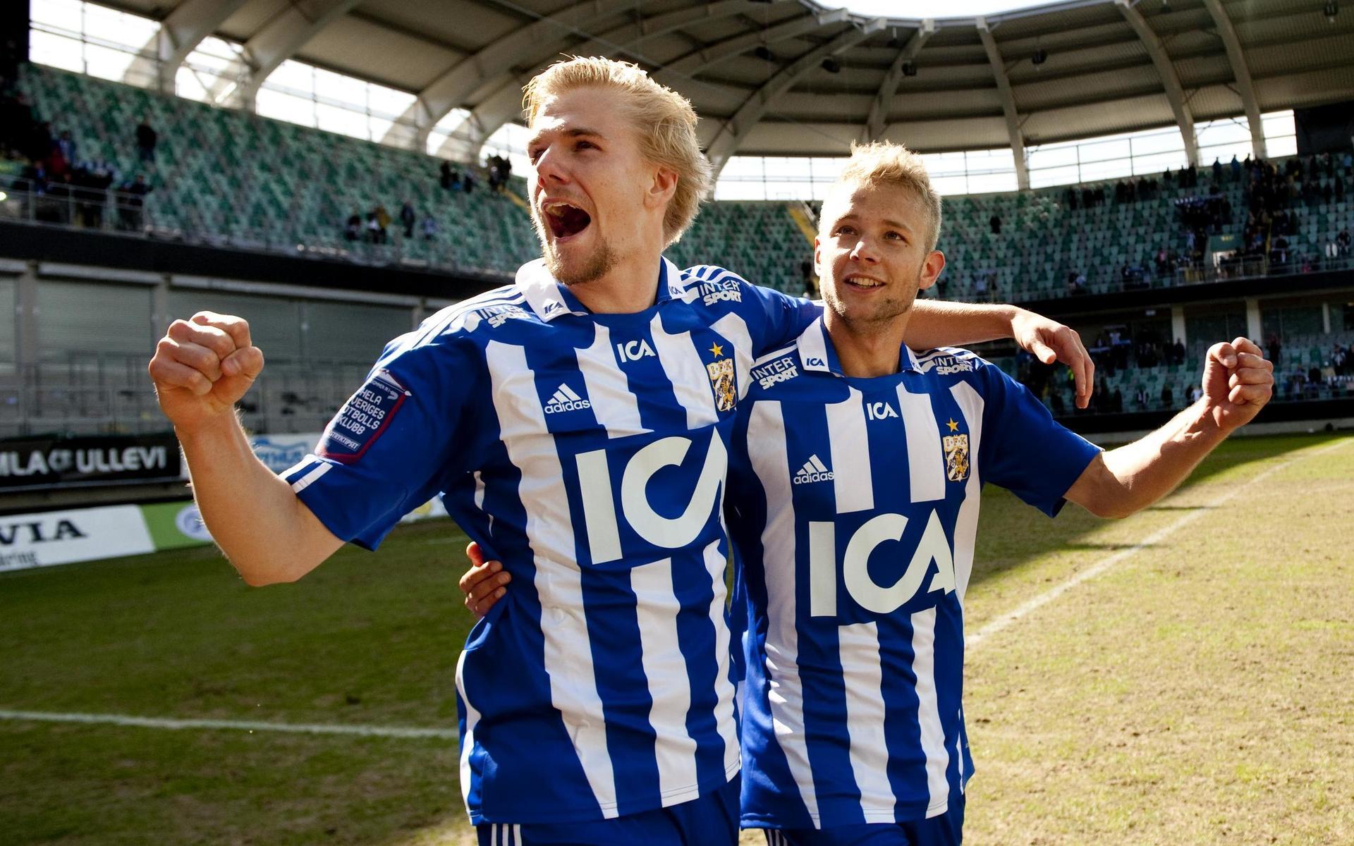 Erik Lund och Robin Söder spelade tillsammans i Blåvitt och jublar här efter en hemmaseger mot Elfsborg 2010.