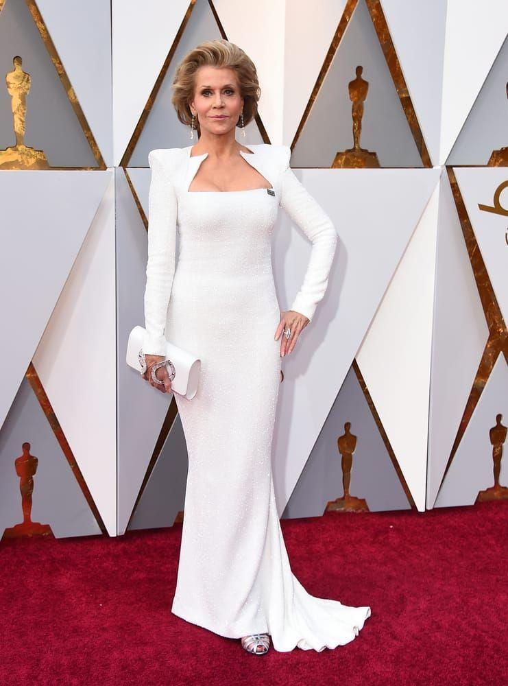 Jane Fonda anländer till Oscarsgalan. 