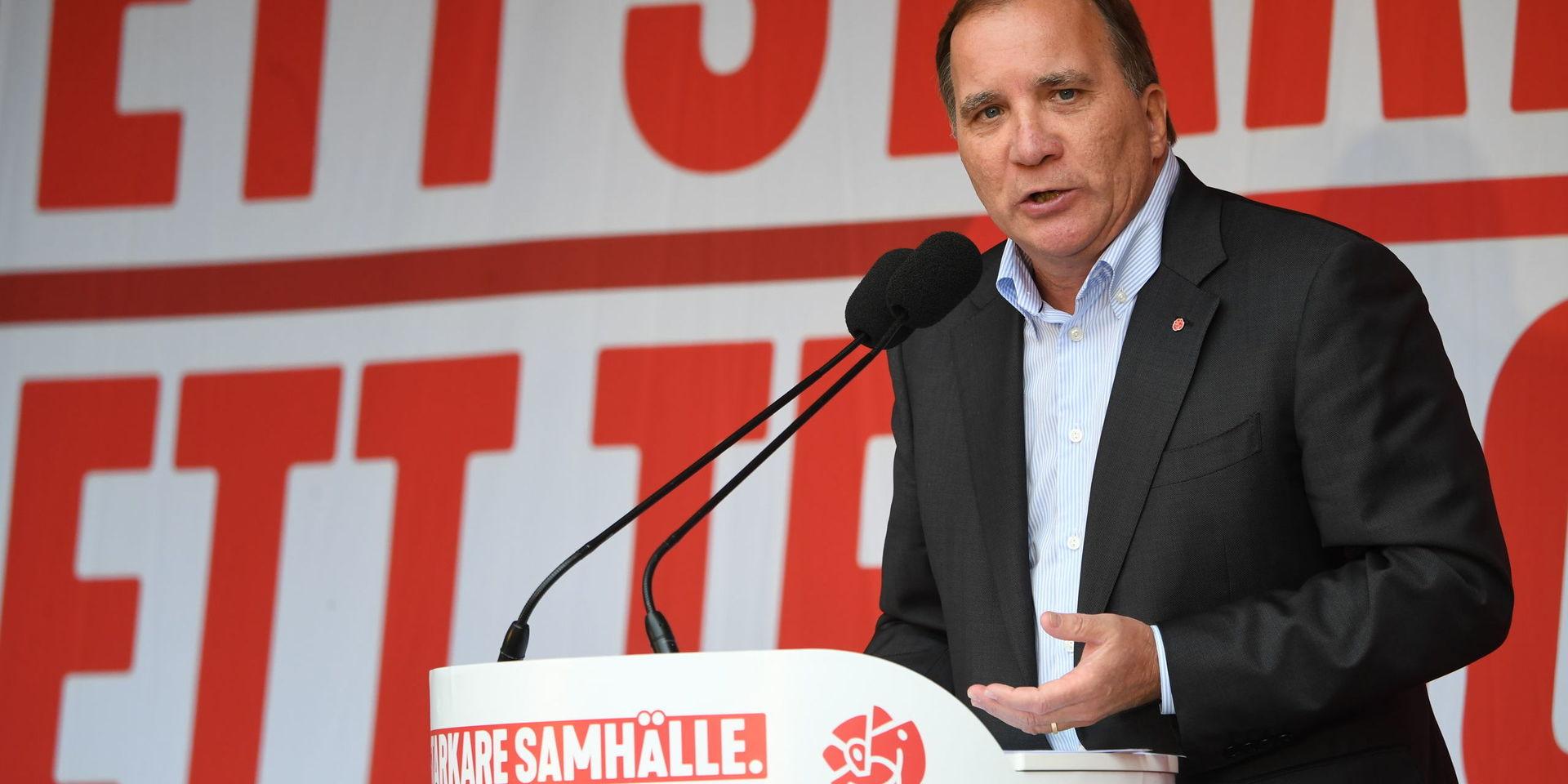 Kommunkrisen. Statsminister Stefan Löfven försöker bevisa att Socialdemokraterna fortfarande kan vara relevanta för väljare på landsbygden och i traditionella industriorter.
